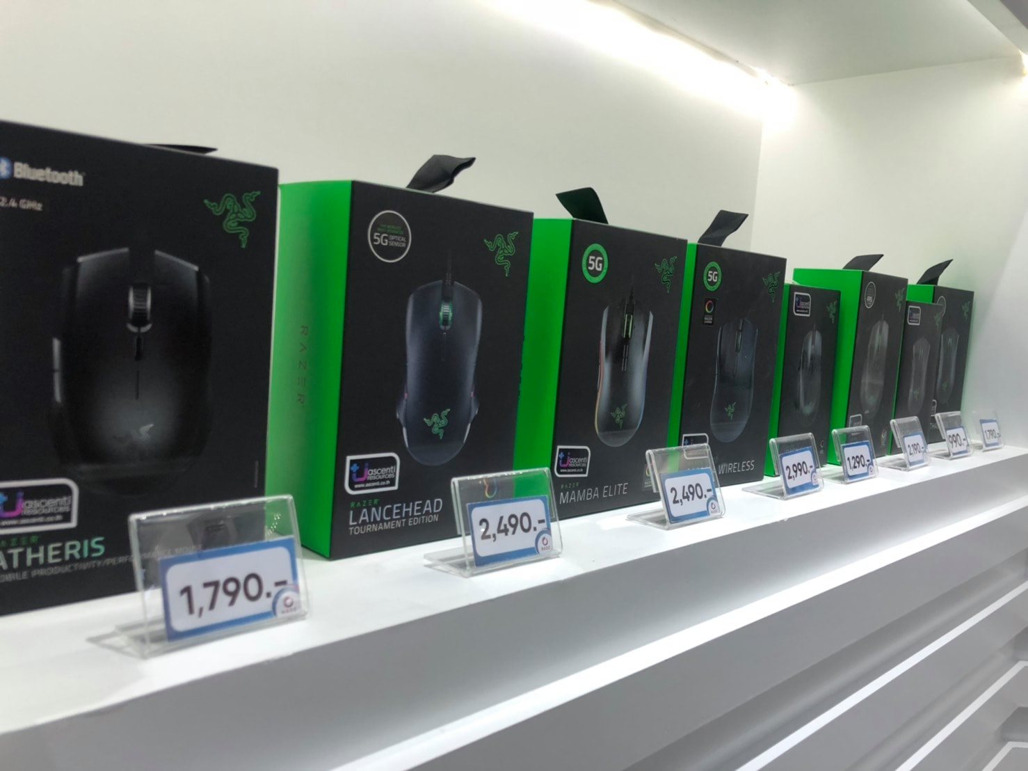 Razer - โซน Central World ต้องร้านนี้ มีครบทุกสาย จะ PC /... | Facebook