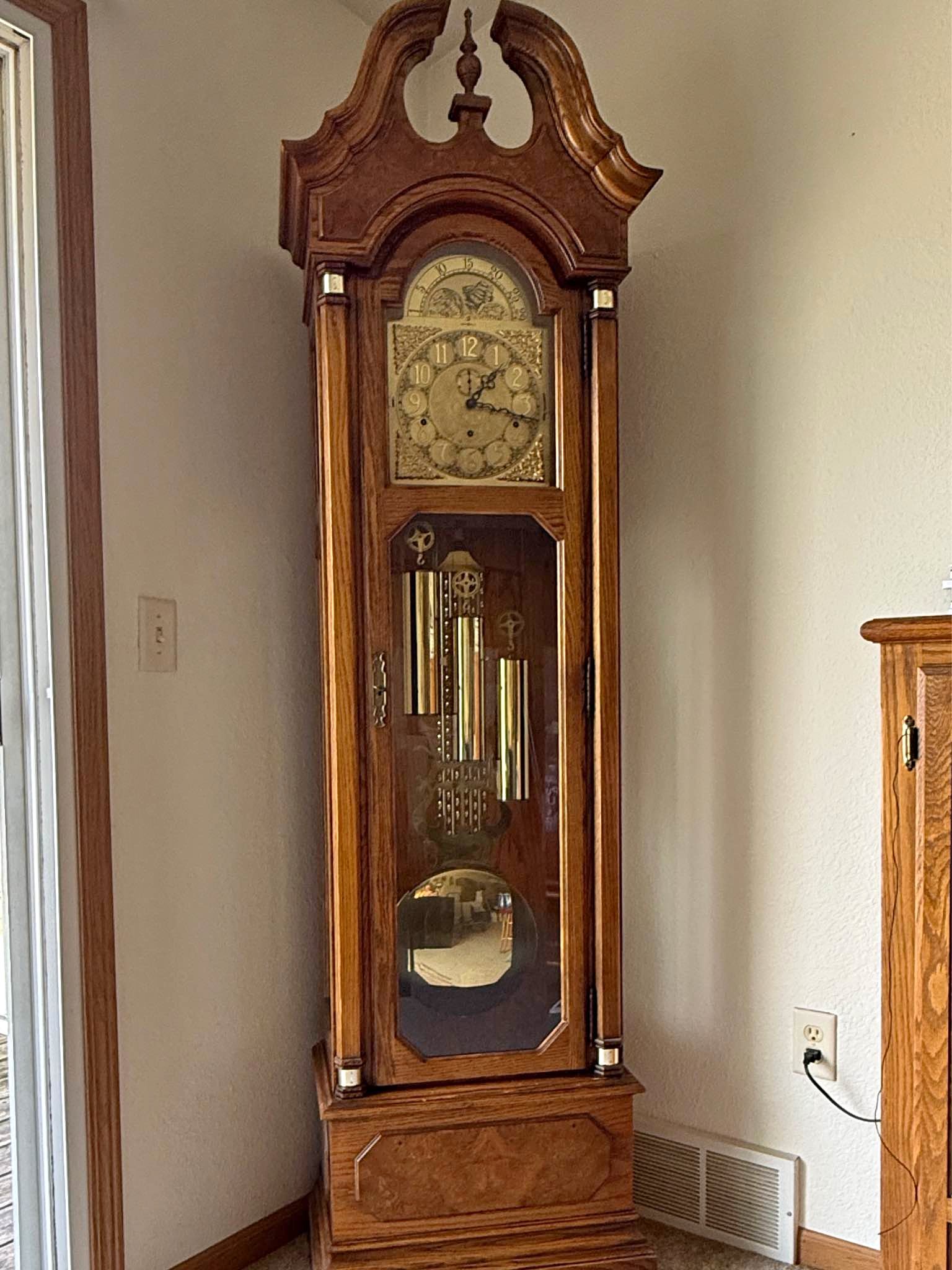 Howard Miller Grandfather Clock - Grandfather Clocks - Luxemburg ...