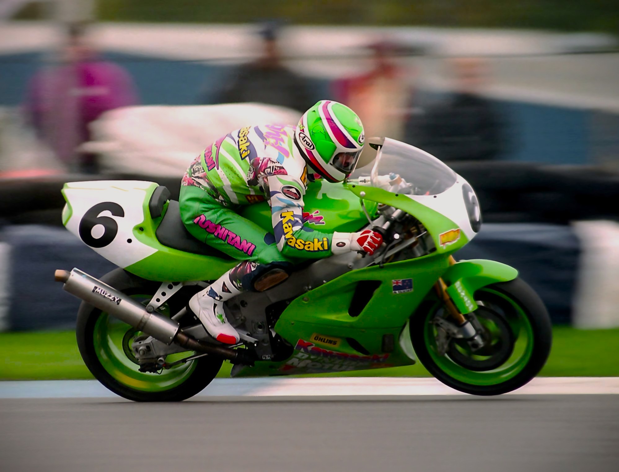 Aaron Slight (ZXR750 Team Kawasaki Muzzy) Donington 1993