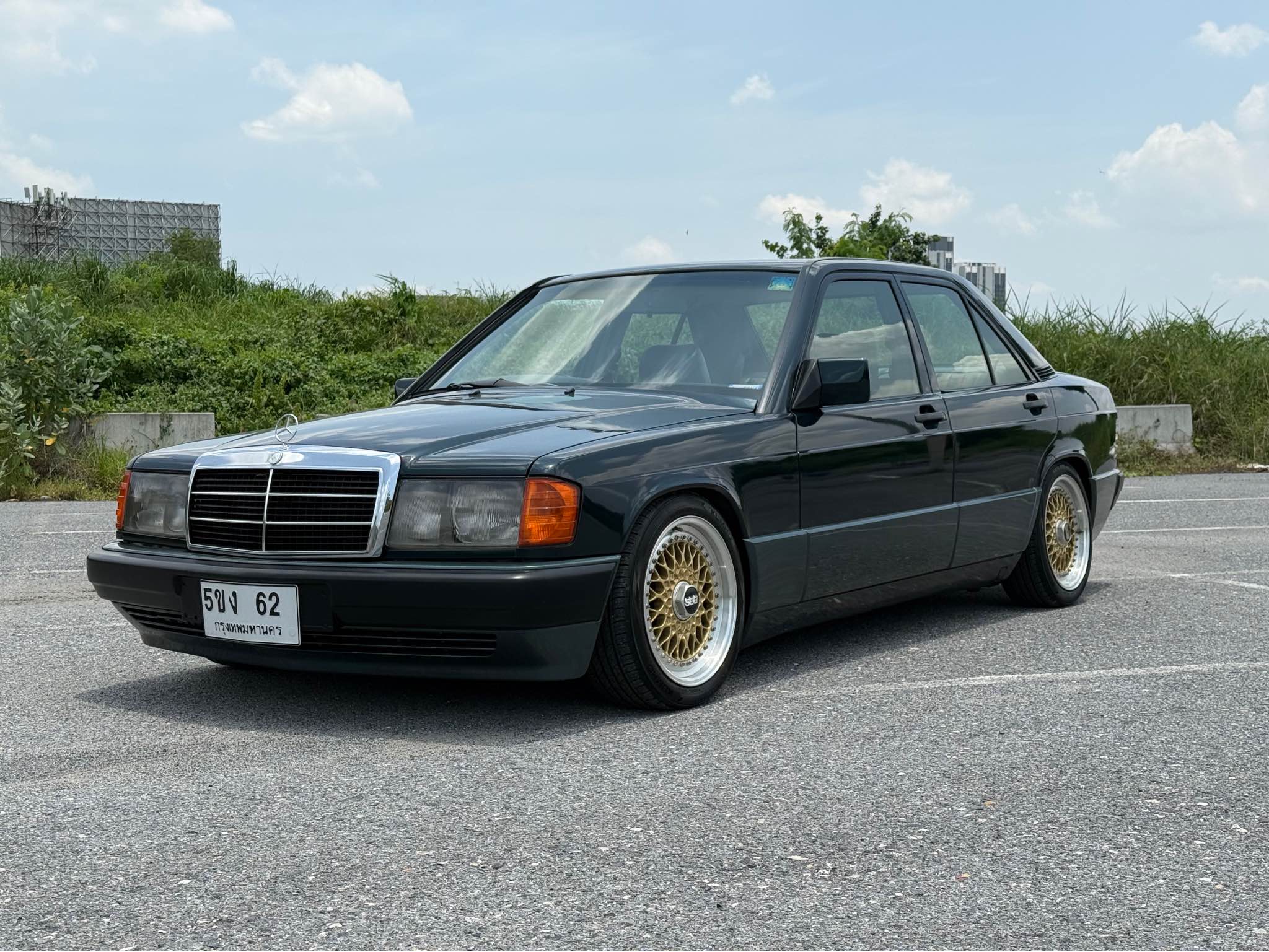 MERCEDES-BENZ 190e (1984), Diamond Blue