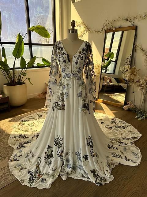 bridesmaid dresses harrisburg Bridal shops in new Cumberland/harrisburg area? 25+ colors Broiderie Anglaise What to Wear: The Color:Red Shirt and Red Tie