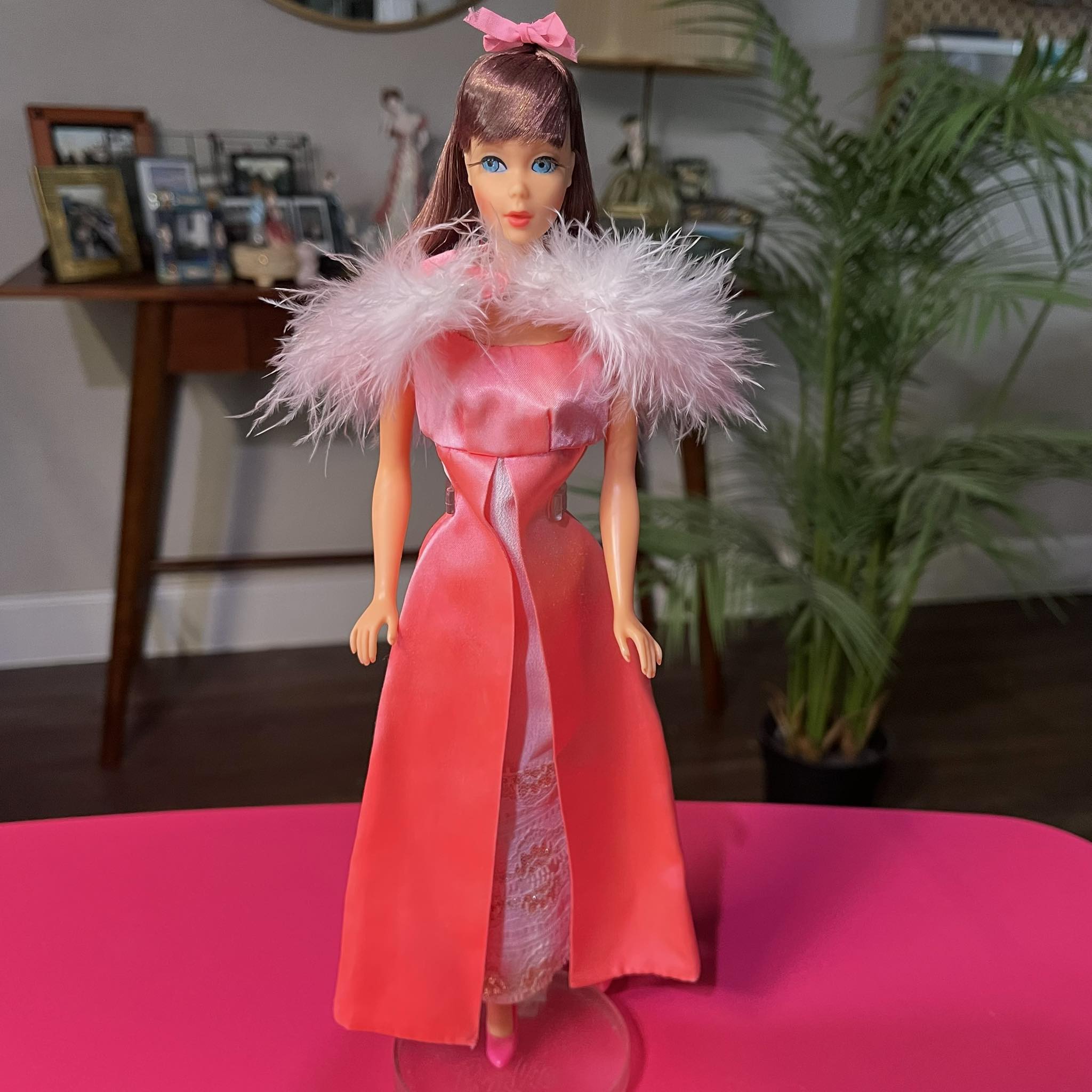 Collecting vintage Twist N Turn Barbie dolls with unique hair colors