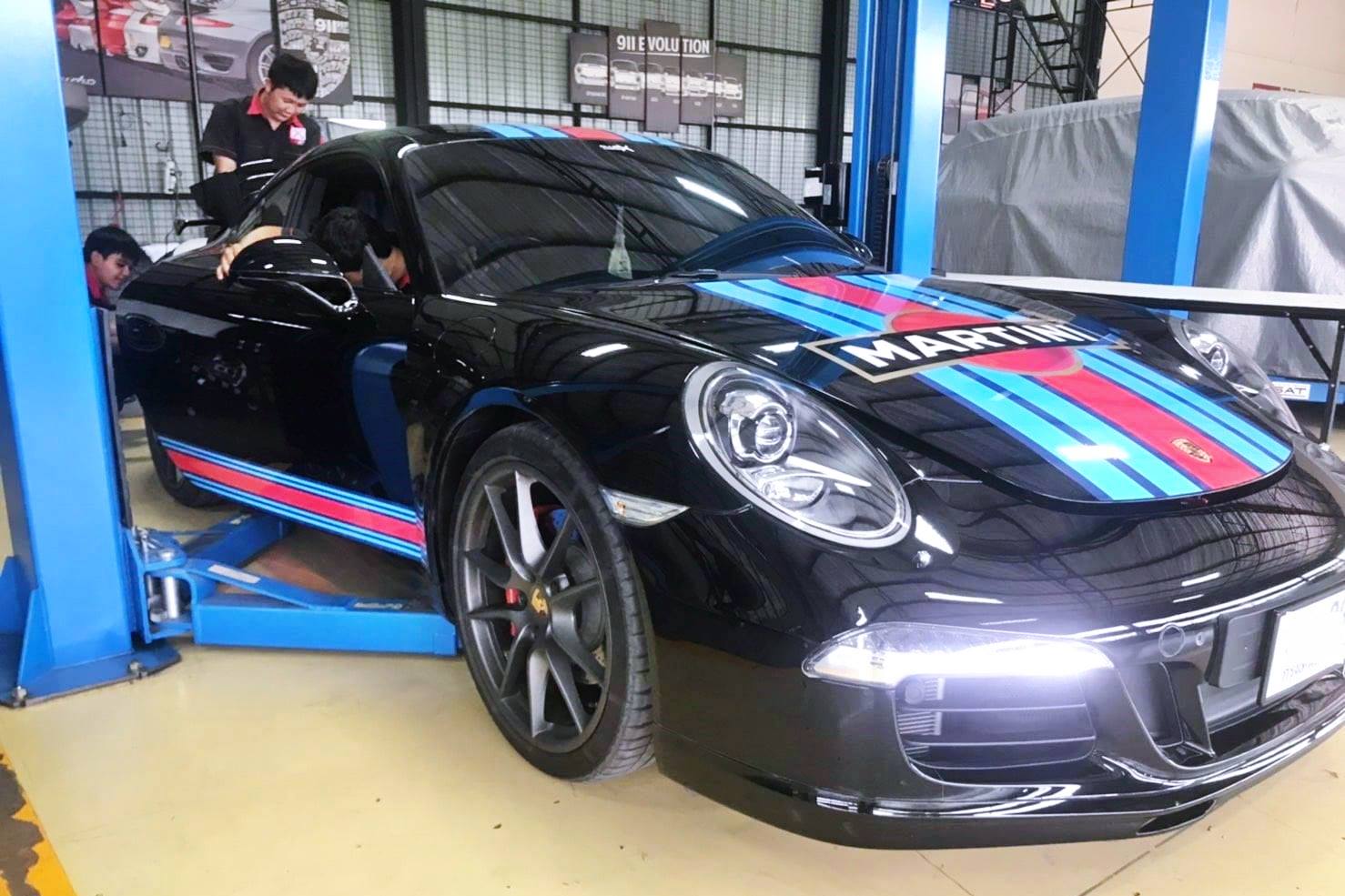 PORSCHE 991.1 oil service with... - Voltronic Cambodia