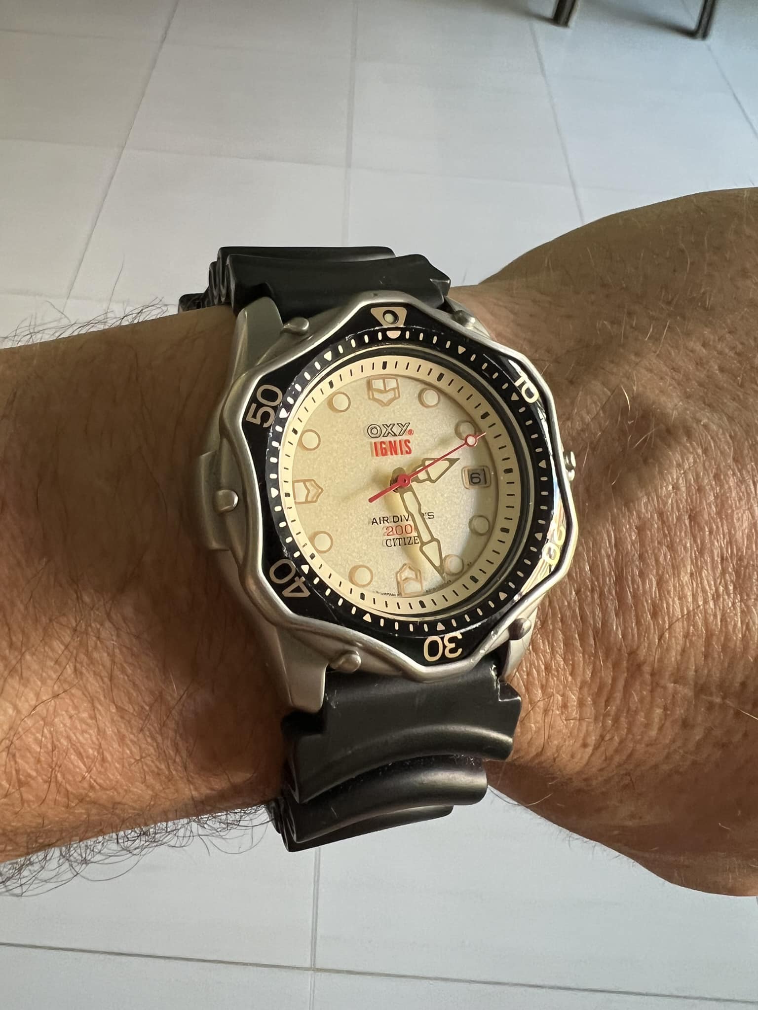 Citizen Oxy Ignis Air Diver's 200m watch with rare purple bezel