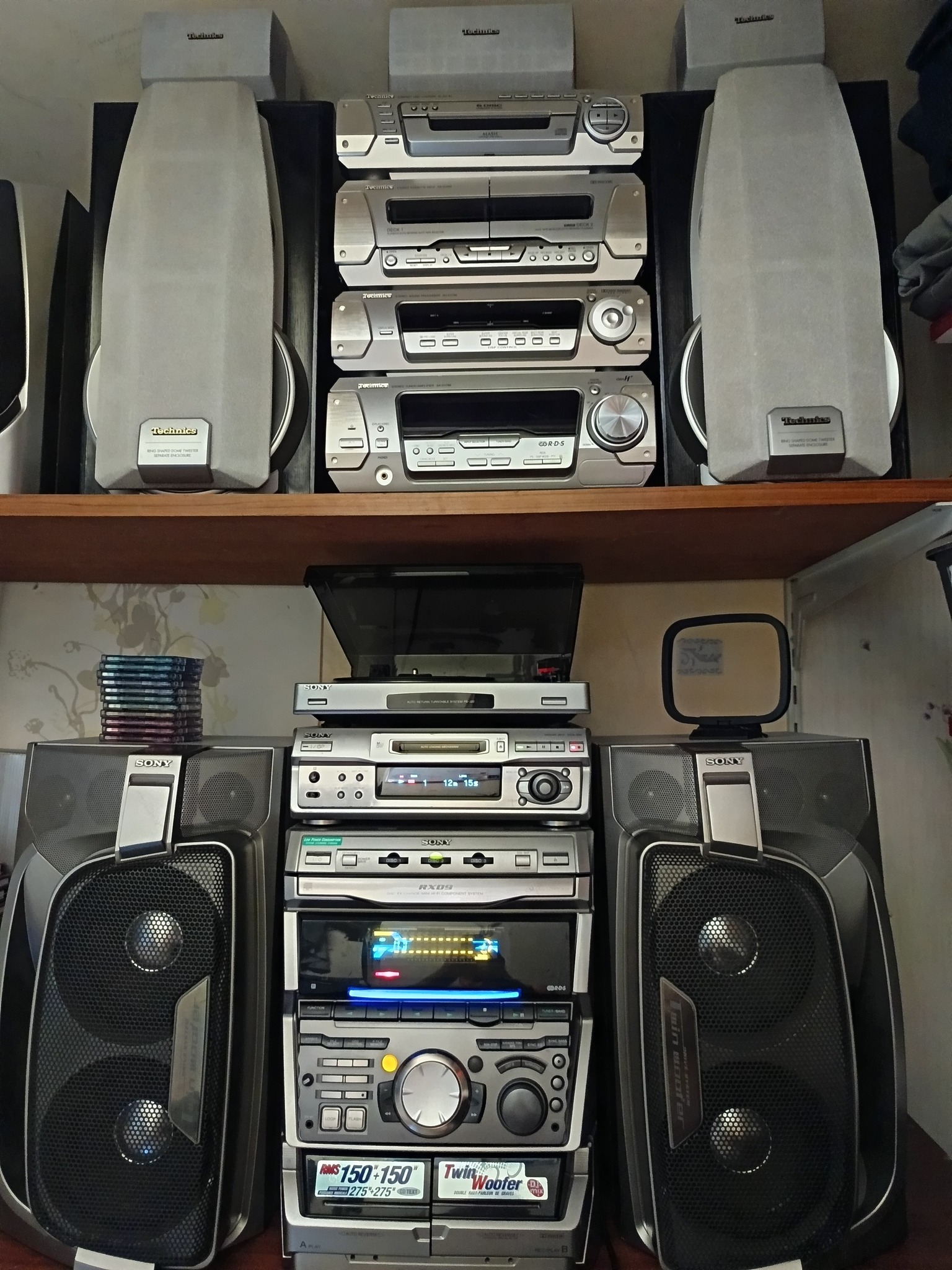 AIWA NSX S778 VS PHILIPS FW C785 VS????