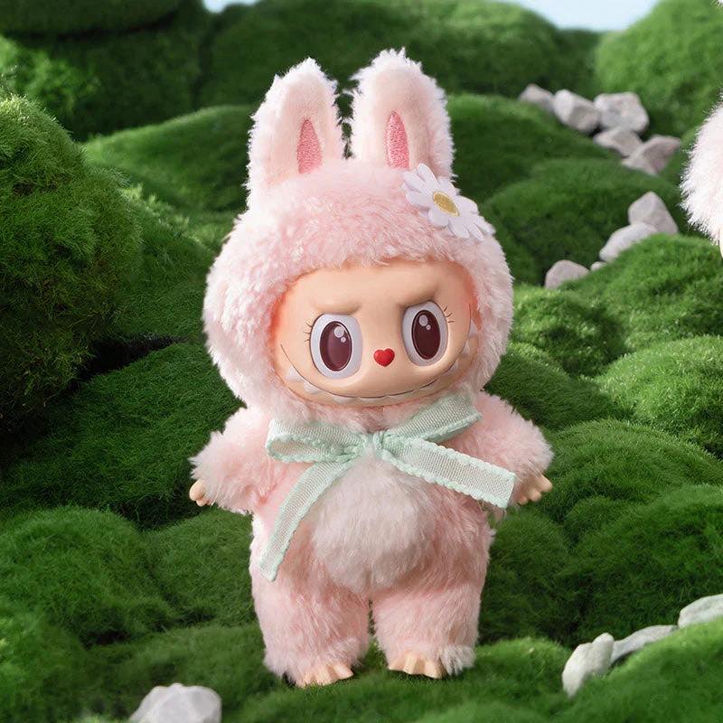 Does Genuine Mokoko with pink tag have holographic 'pp' sticker?