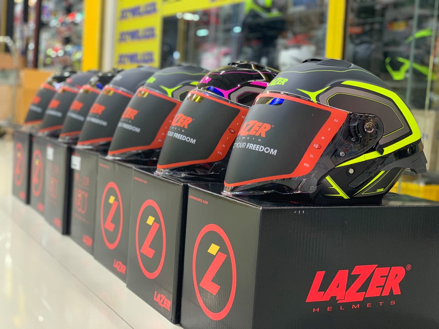 RAZER ใหม่... - Skywalker Zeer Rangsit หมวกกันน็อค
