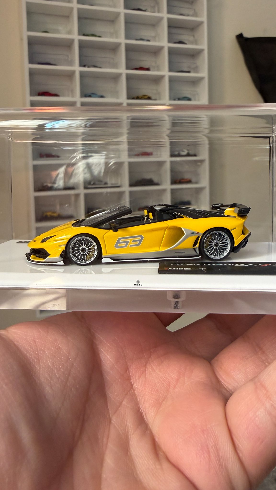 Tardis 1/64 Lamborghini Aventador LP 750-4 SV, Viola (Neu (gemäss Beschreibung)) in Winterthur