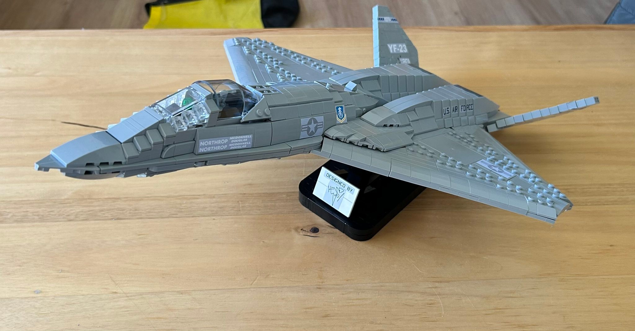 Trumpeter 1/144 YF-23 Black Widow model kit review