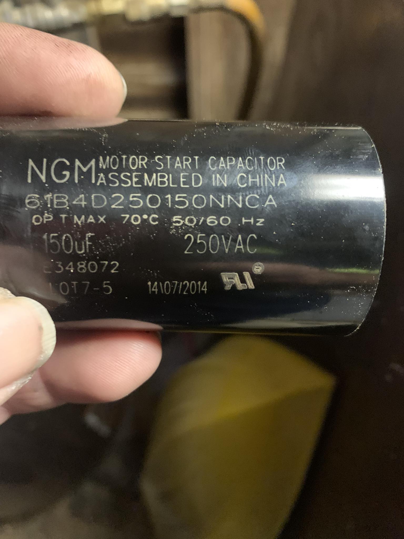ジョージ What are the values of this capacitor?