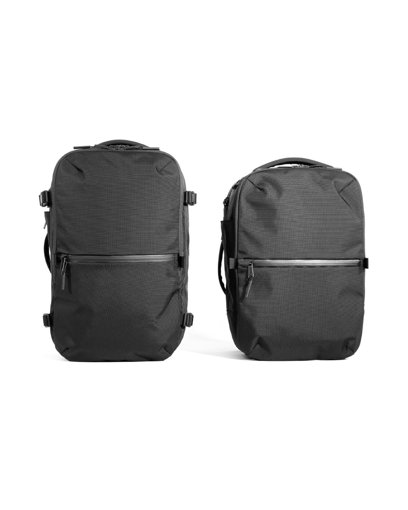 Now in navy: Travel Pack 2 and Flight Pack 2. A fresh new look for 