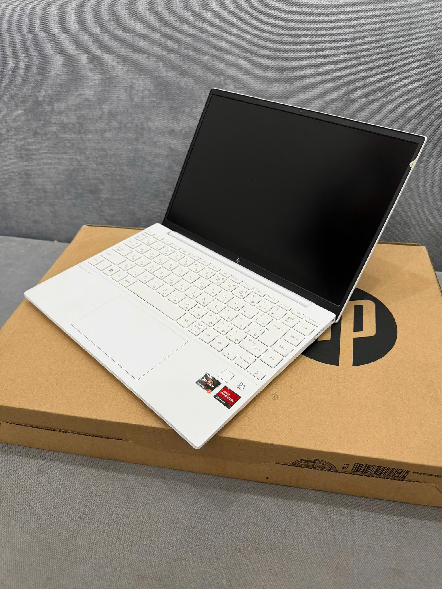 HP HP Pavilion Aero Laptop 13-be2xxx AMD Ryzen 7 7735U 2.70 GHz/16 