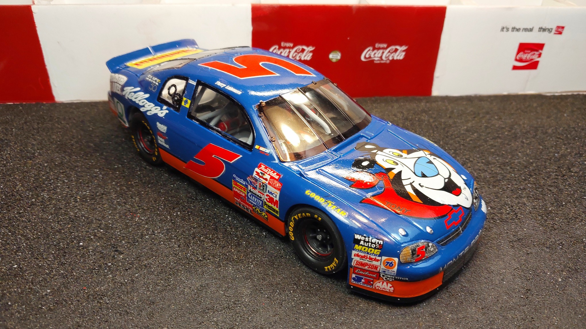 NASCAR Kellogg's 1/18 アメリカンマッスル モンテカルロ NASCAR