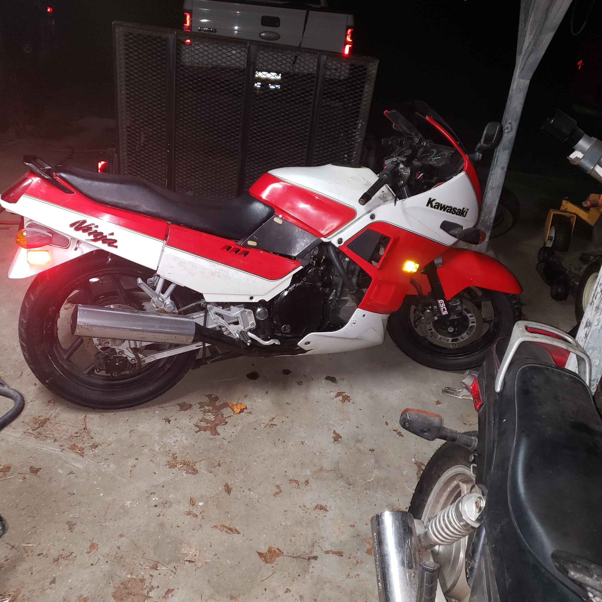 1987 kawasaki ninja zx750 F1 model. Rare bike, only made a few