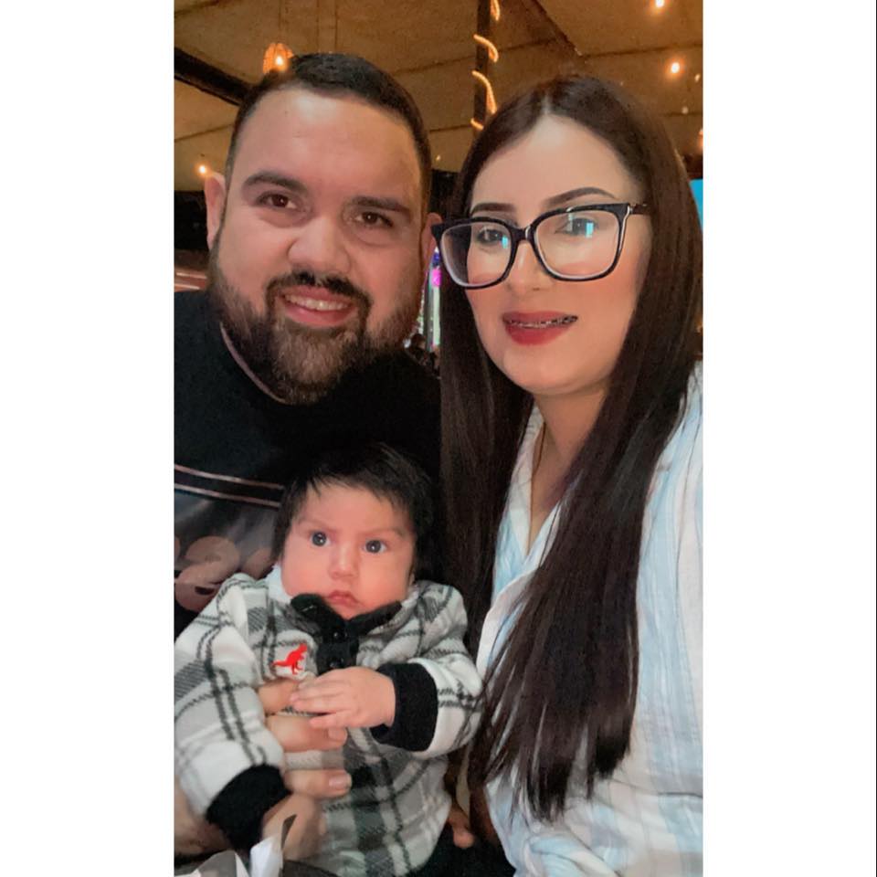 Bien enamorada me tiene 😍🤩 | Karlaa Leeon | Facebook