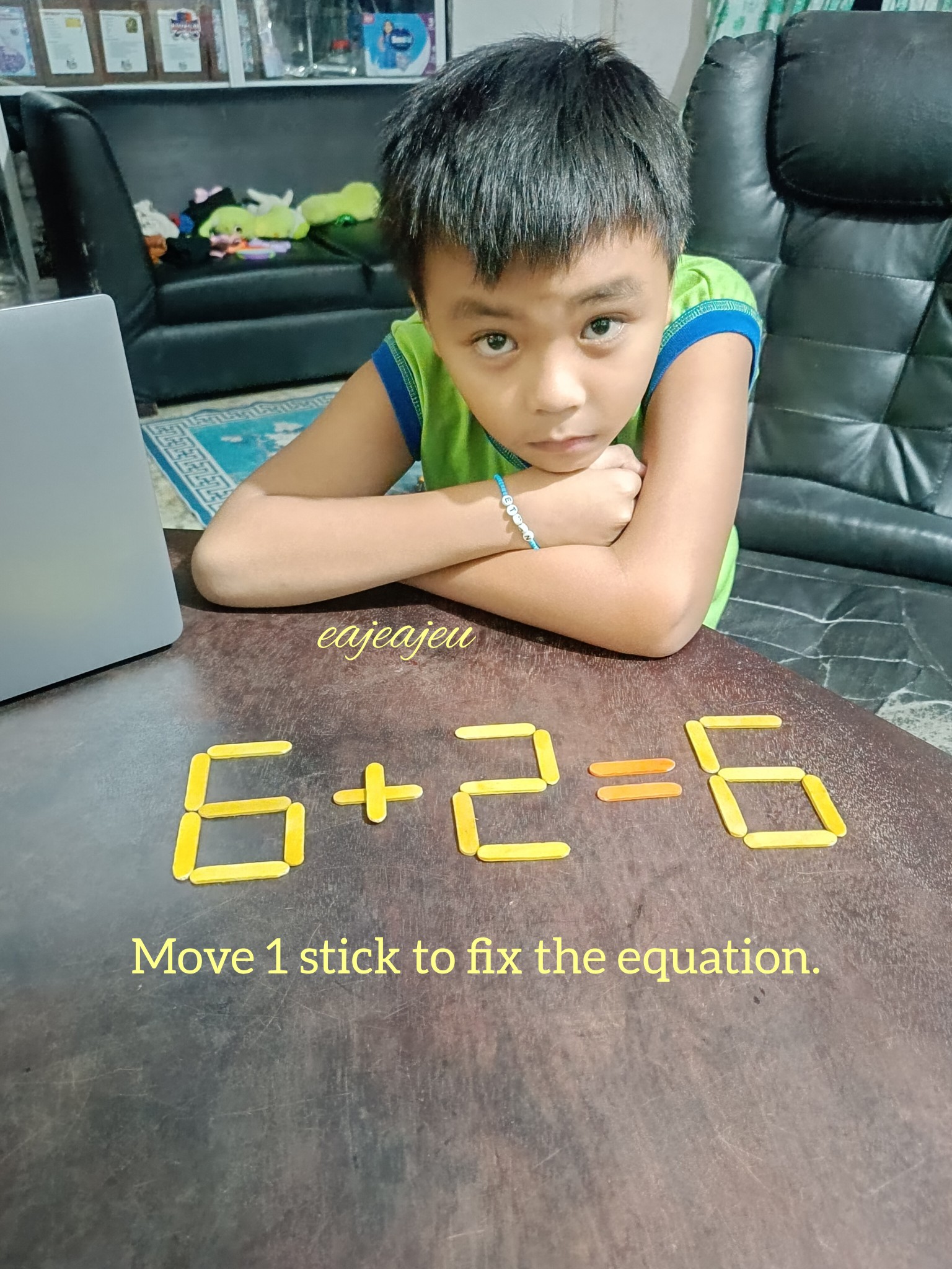 Jeu - Puzzle 👉 6+2=6 👉 Fix the equation by moving only 1 stick. # ...