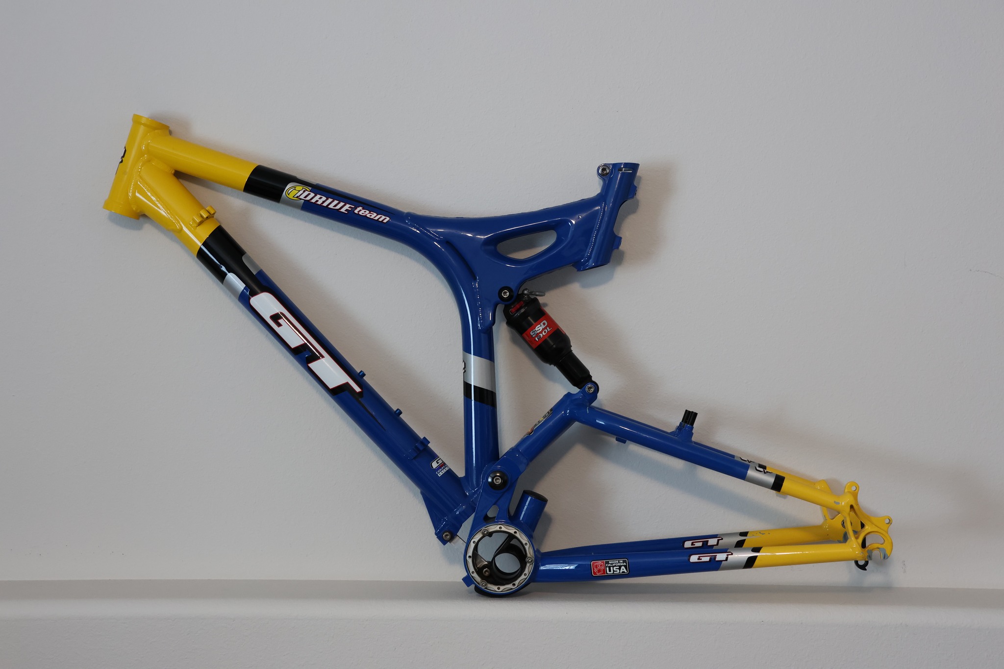 I-Drive team 2001 medium x 2 small x1