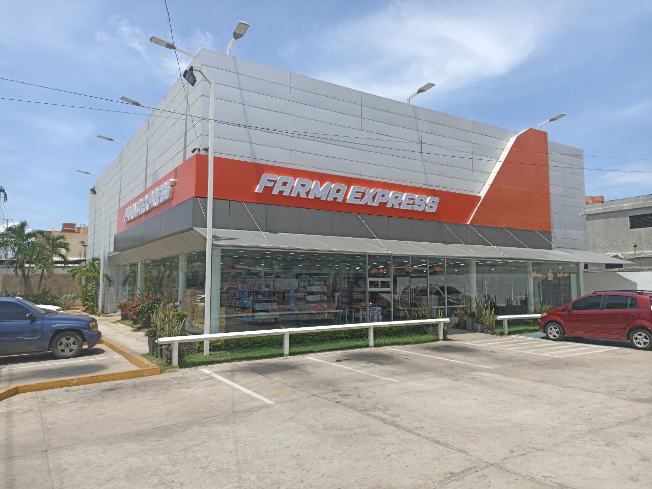 Hipermercado La Grande added a... - Hipermercado La Grande