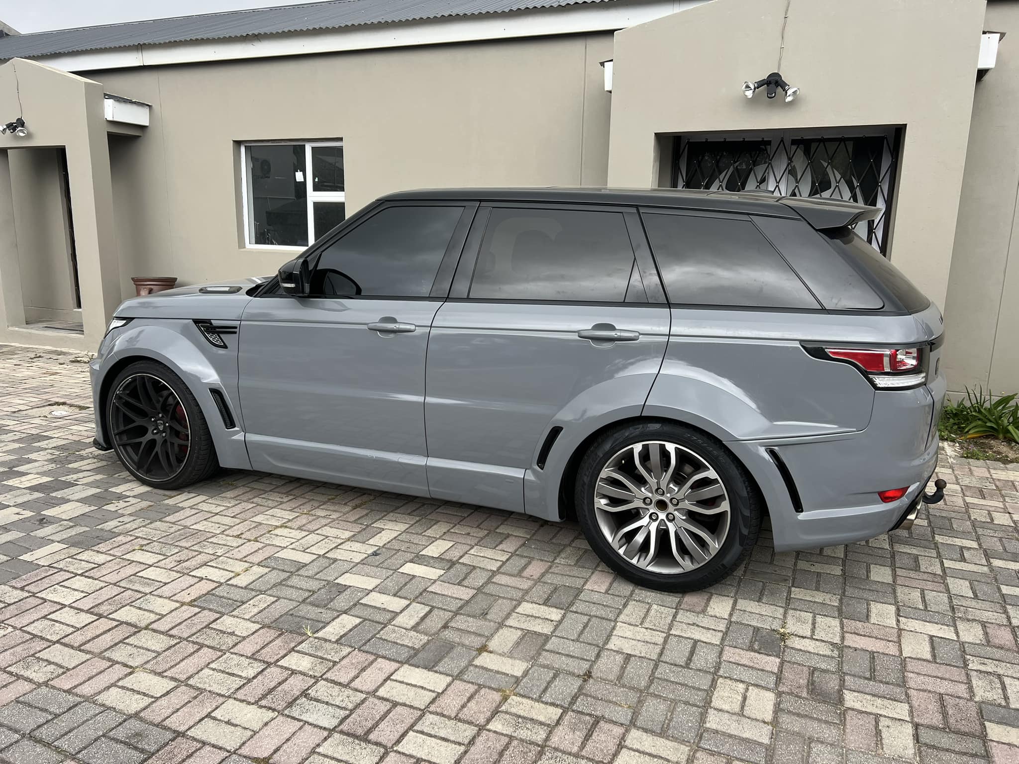 🖤: Nardo Grey! Range Rover Lumma. - Gorilla Signage PE