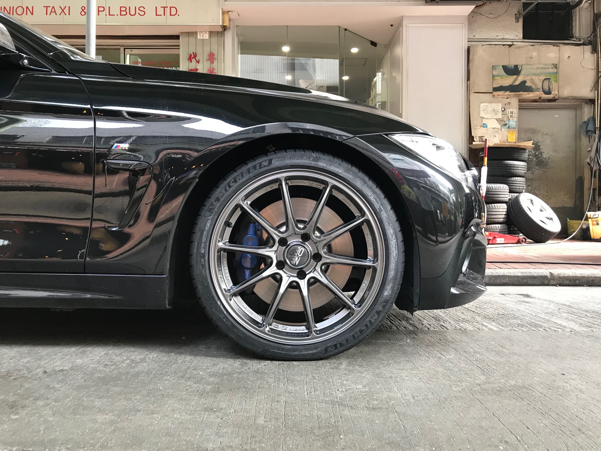 BMW F33 428i OZ Hyper GT 19x8.5 / 19x9.5 Michelin PS4S 225/40/19 