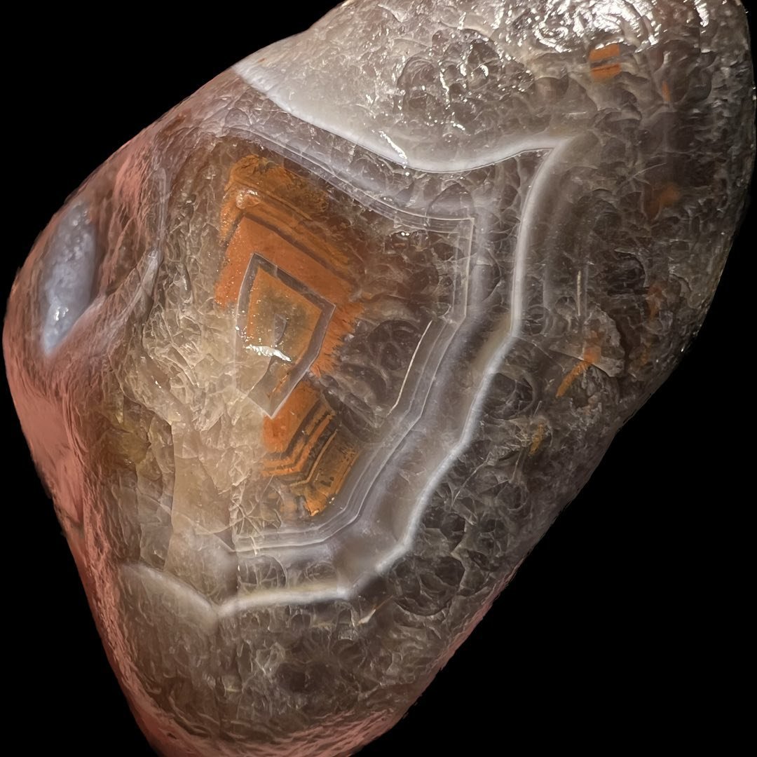 Michigan Rockhounds | Skip-an-atom agate | Facebook