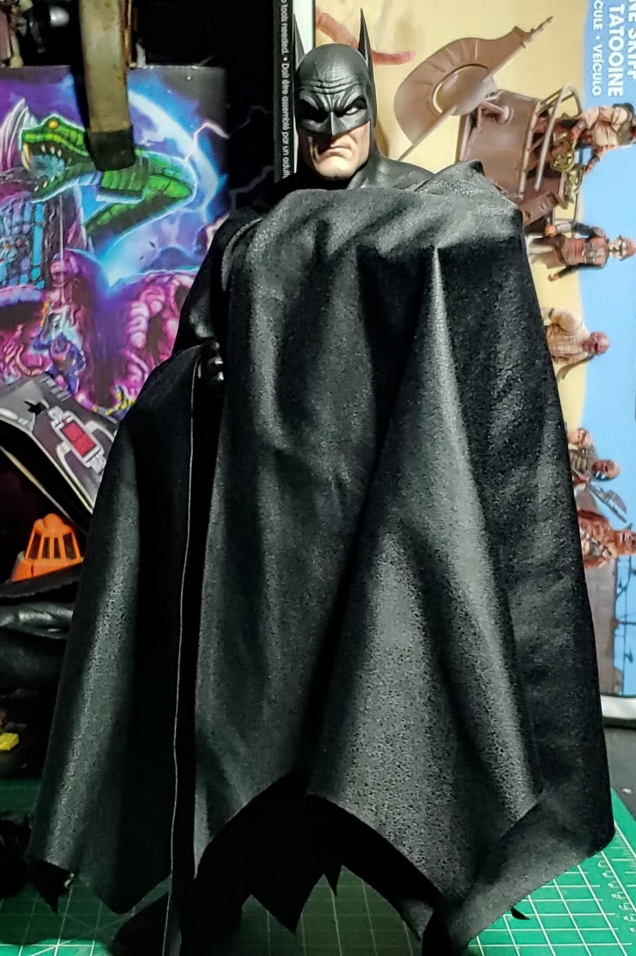 1/6 SSR 013 Justice Knight based on Alex Ross Justice Batman