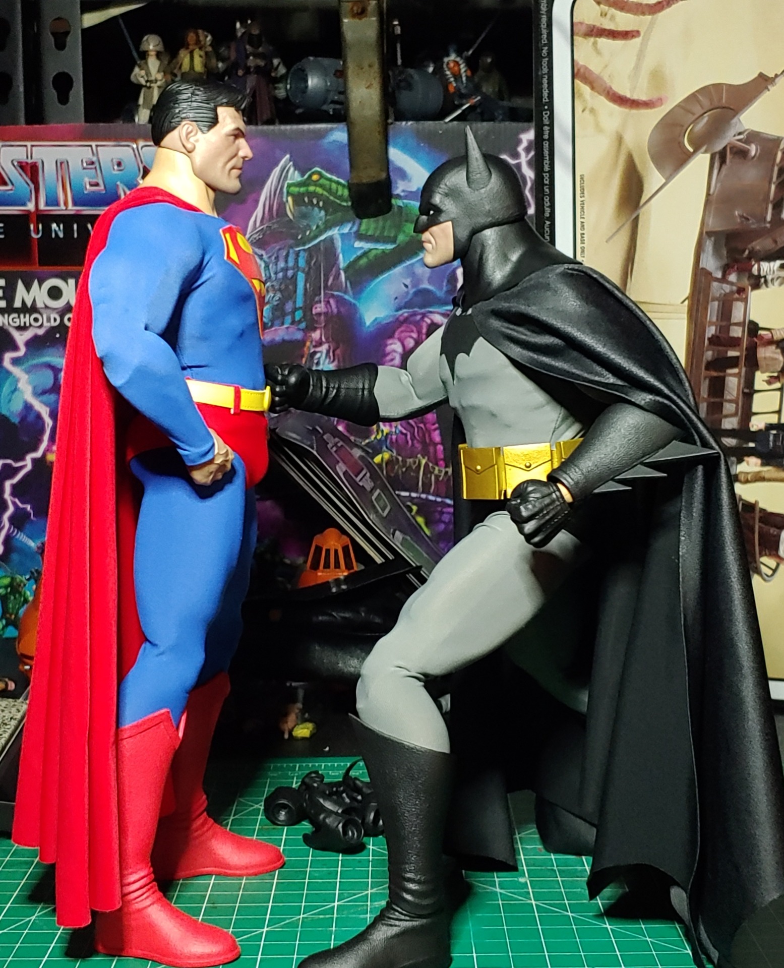 1/6 SSR 013 Justice Knight based on Alex Ross Justice Batman