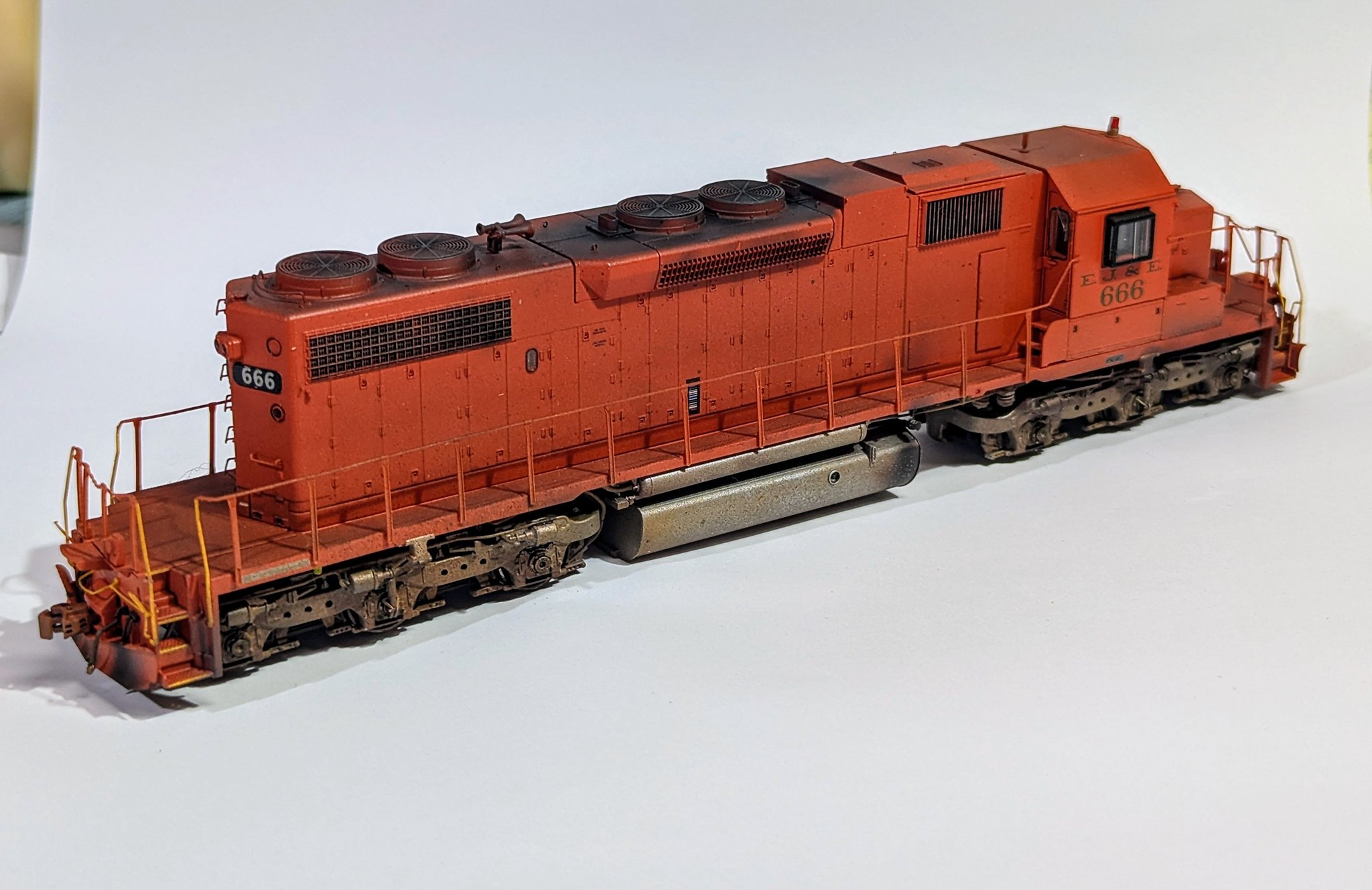 Kitbashing an N scale SD38-2 model train