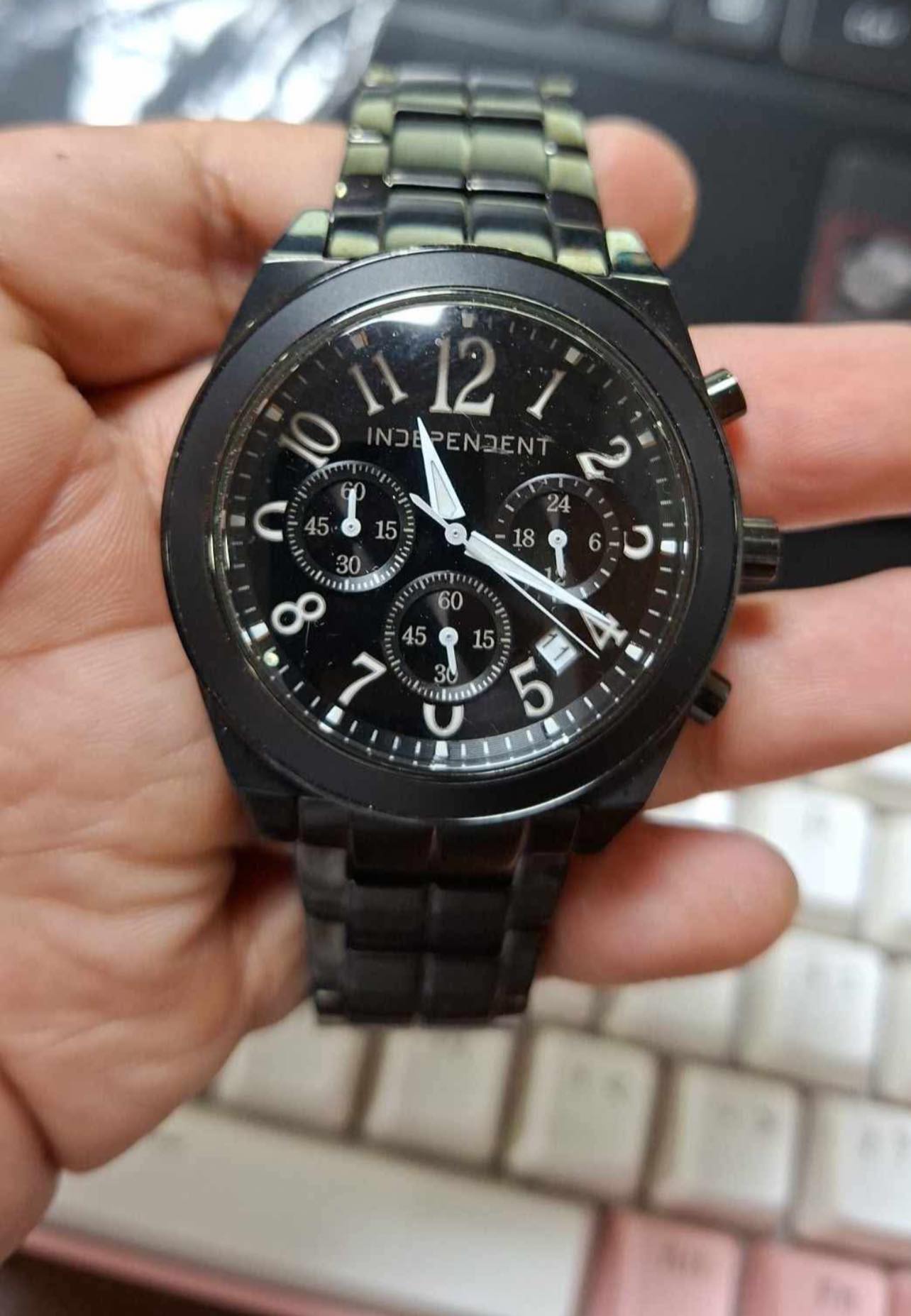 Selling for 1900 only - Citizen Chronograph Independent all black