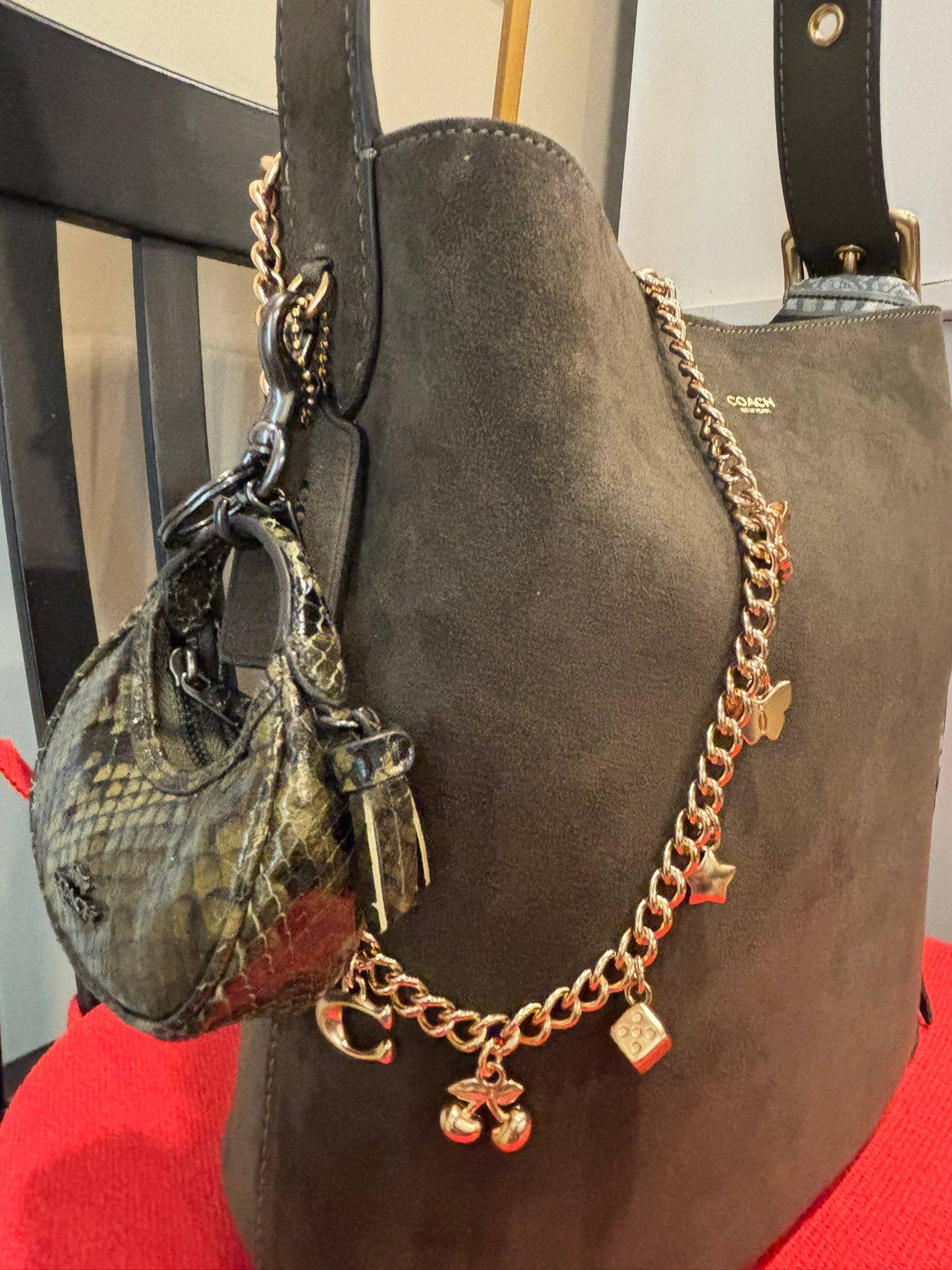 New coach olive suede bleecker bucket bag