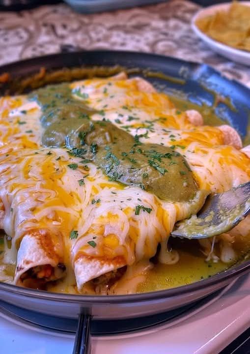 green enchilada caesar dressing chile chicken enchiladas with salad size_new_6