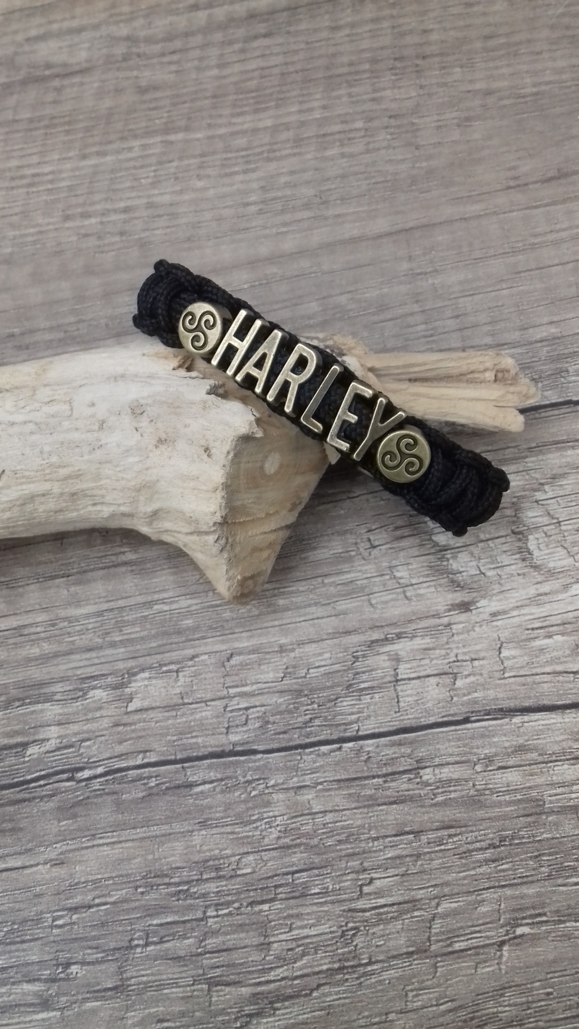 MagiDeal Boucle de Bracelet en paracorde Facile à Utiliser avec Un Outil rétro Polyvalent pour Une fête de Camping en Plein air, Loup