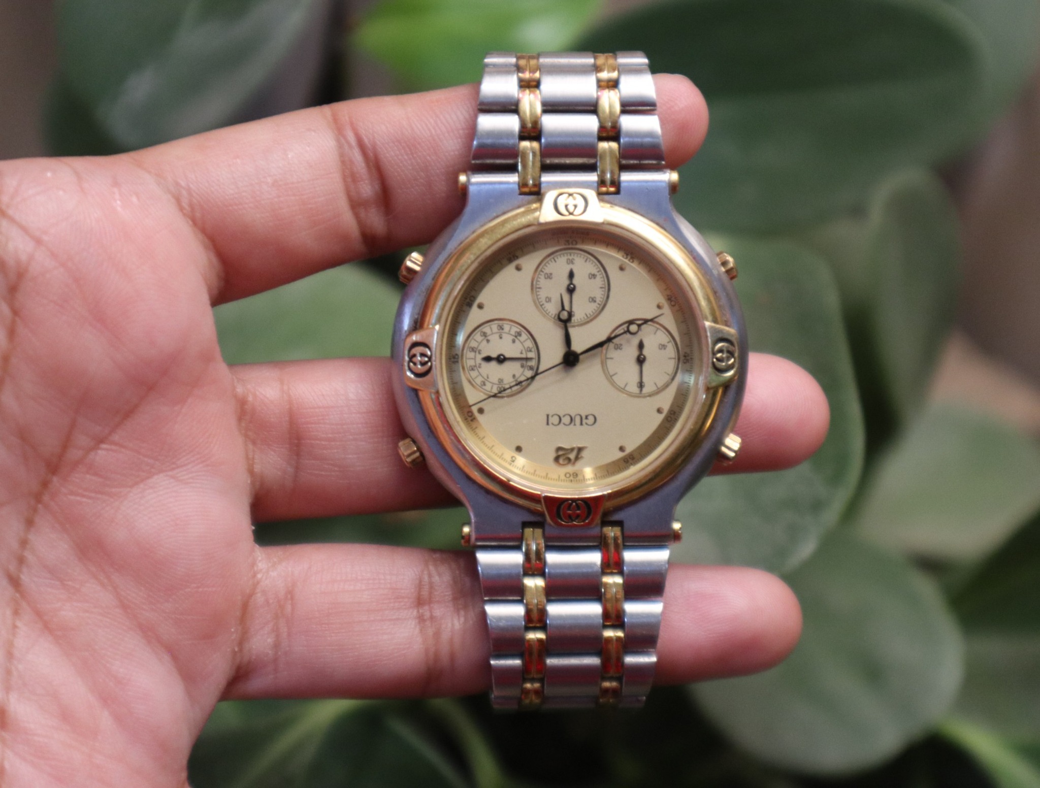VERY RARE Vintage GUCCI 9400 Chrono Champagne Dial Very Good Condition