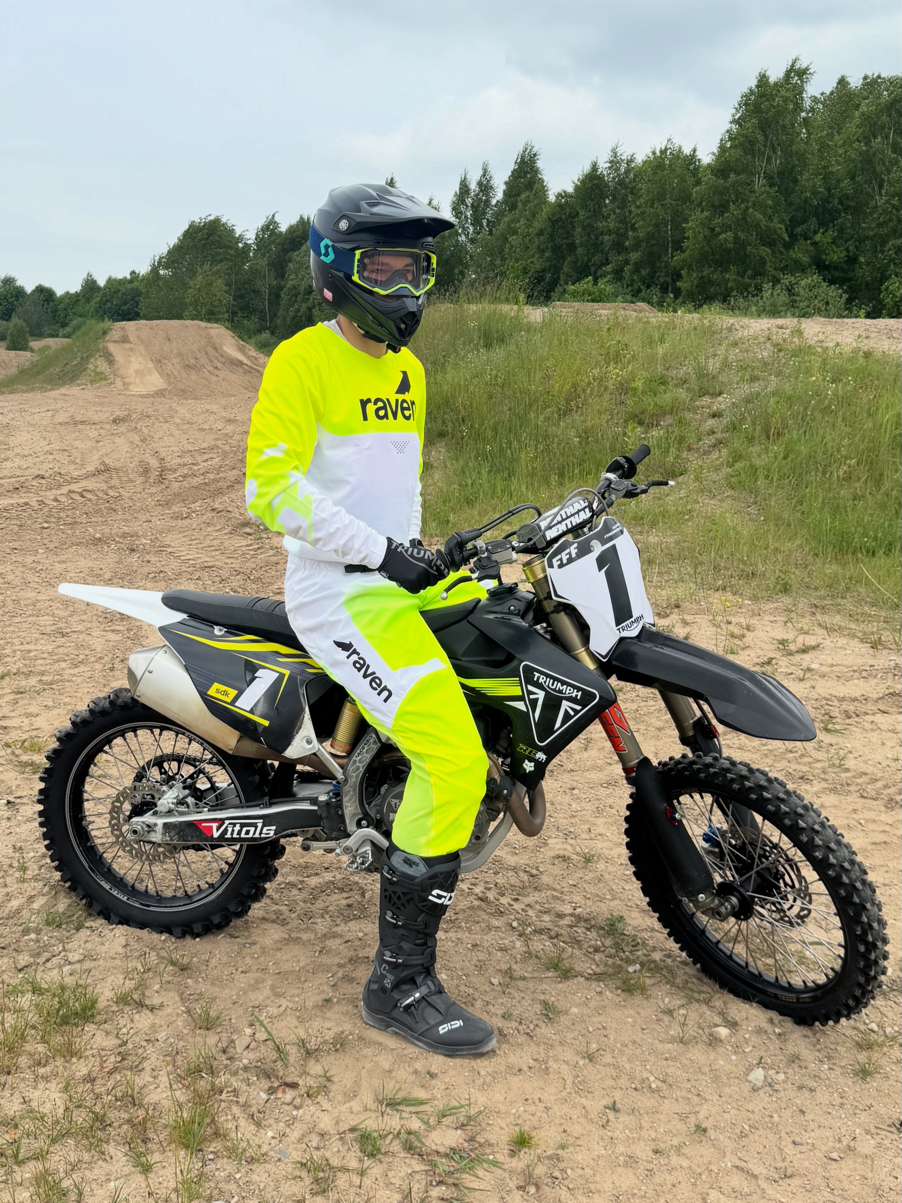 The new @ravensportsofficial RV-TWO mx jersey💛🔥 Use code