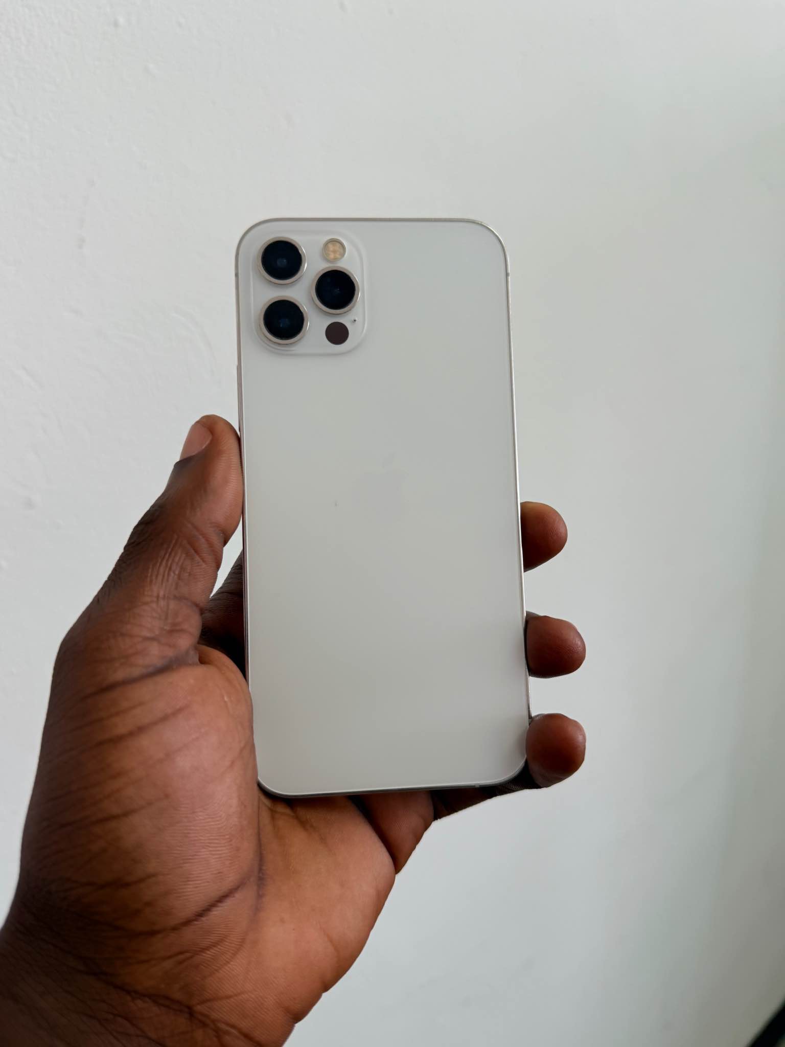 iPhone 12 Pro 128GB • No Face ID • fully functional • Neat