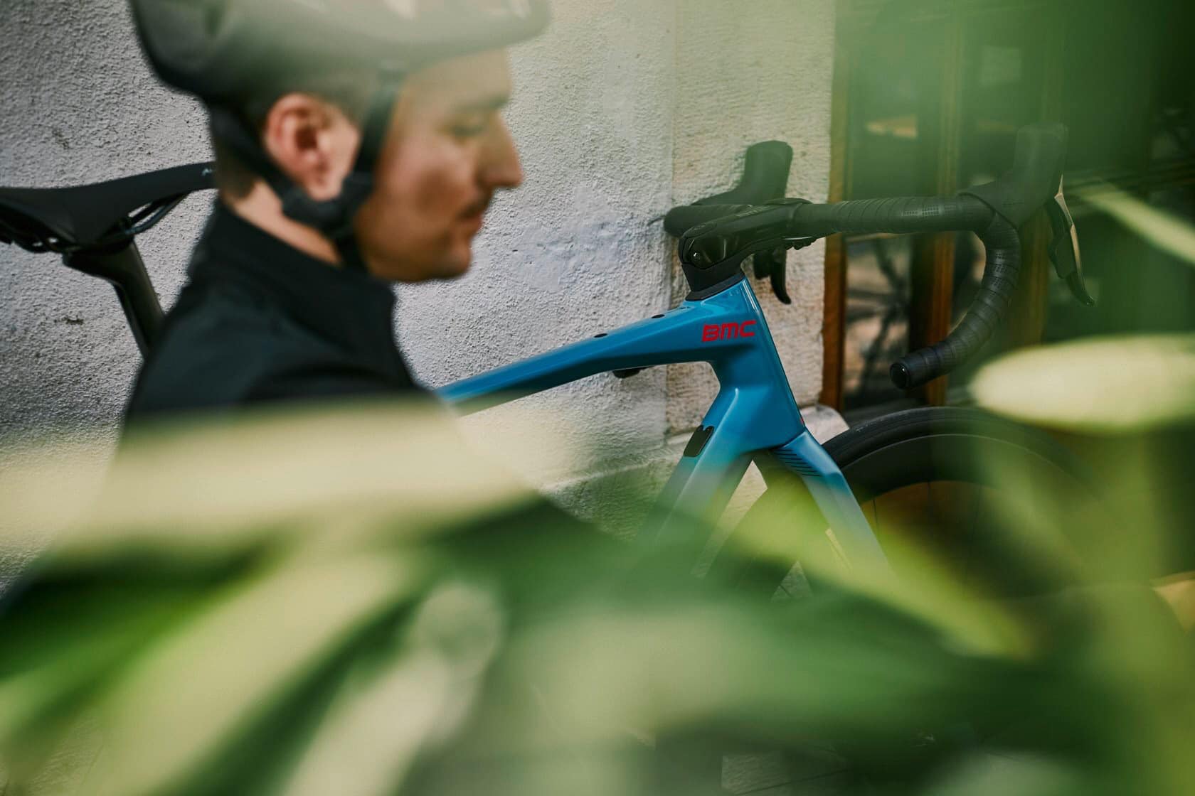 BMC Middle East - A clean cockpit without cable clutter...