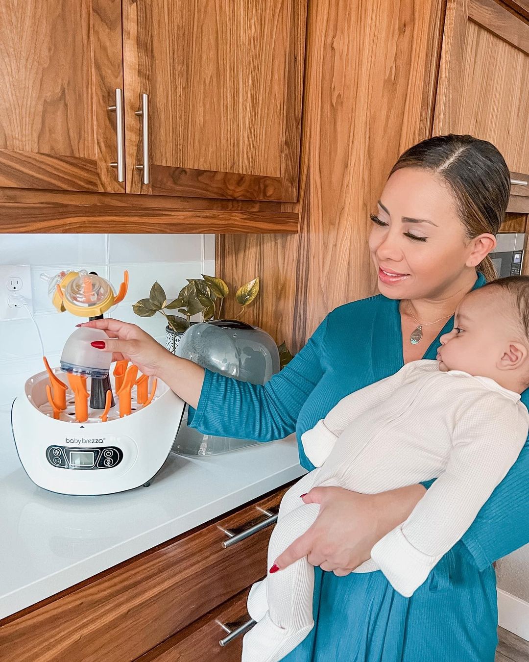 Baby Brezza Canada Publications Facebook