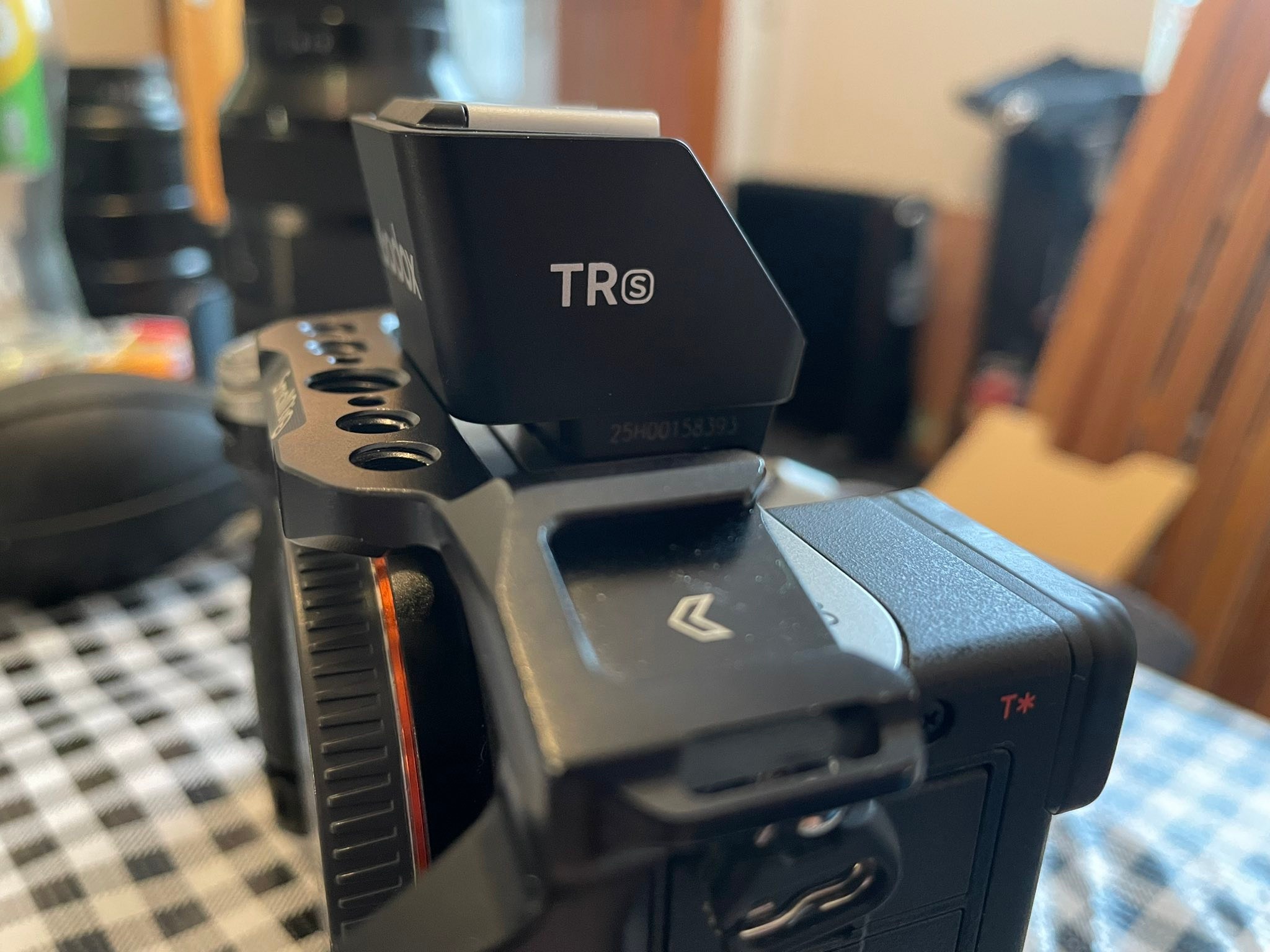Godox TR hotshoe riser incompatible with SmallRig cage on Sony A7C2