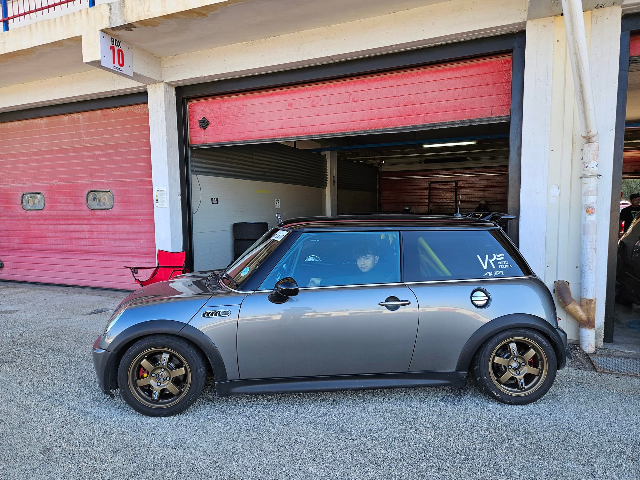 Big brake kit options for r53 mini?