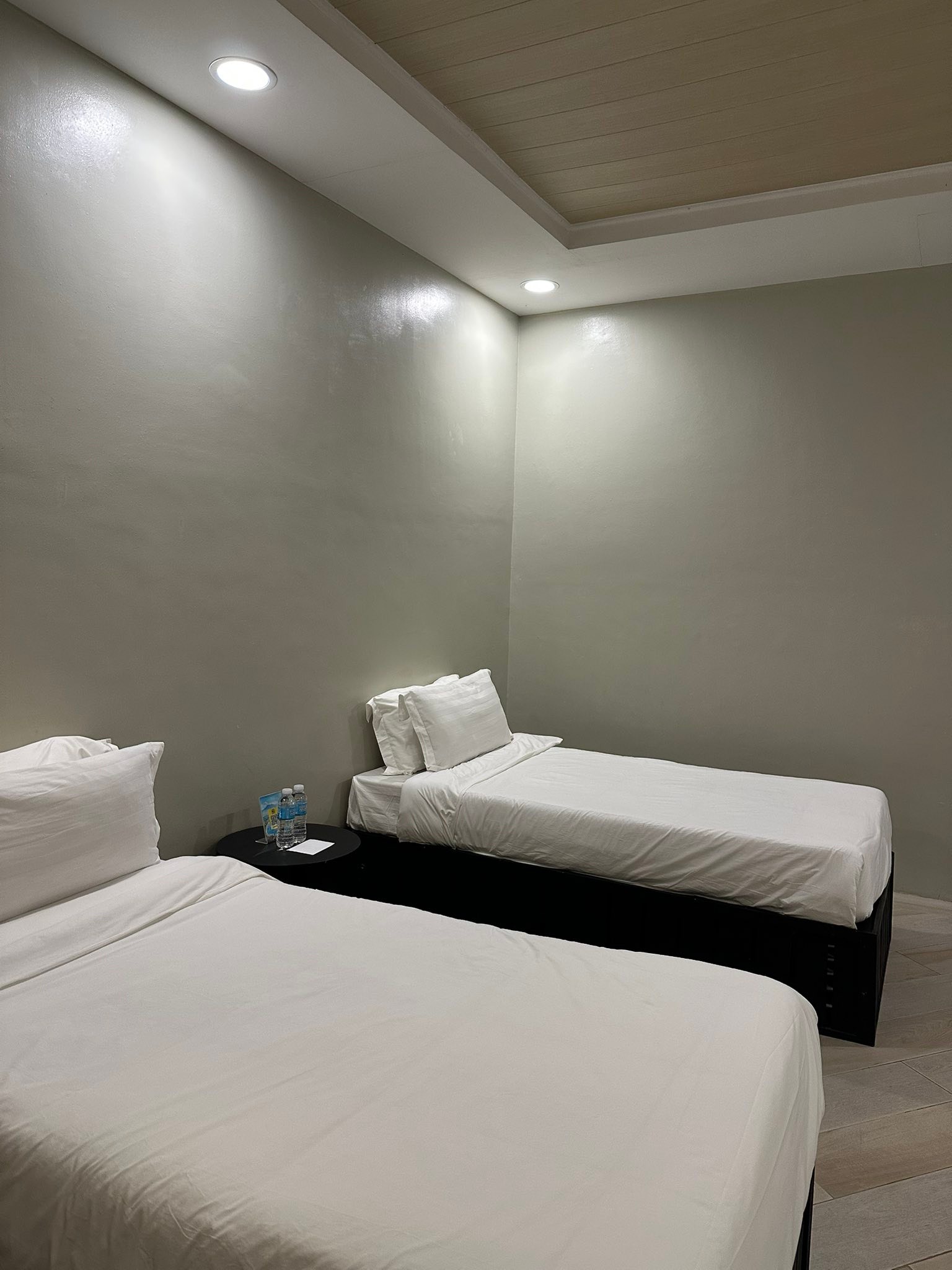 Villa Del Rey Hotel and Resort | Pili