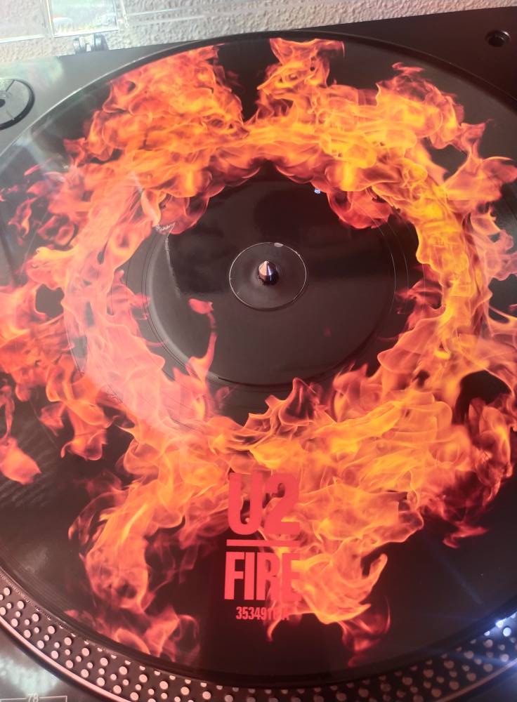 Obsessed with burning CDs 🔥