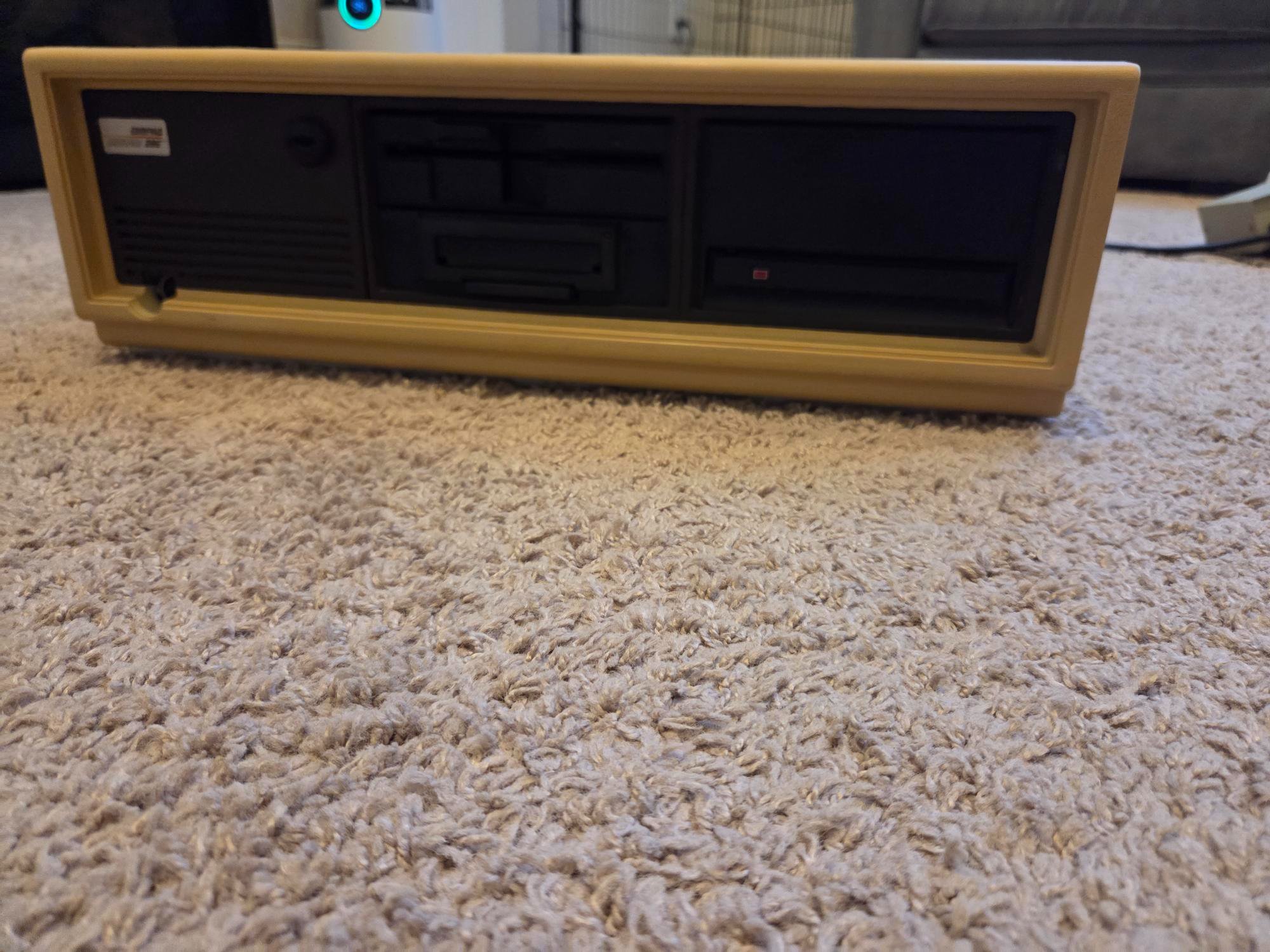 Vintage Old Computer Compaq Deskpro 286 Model 2550 8Mhz Original VDU ...