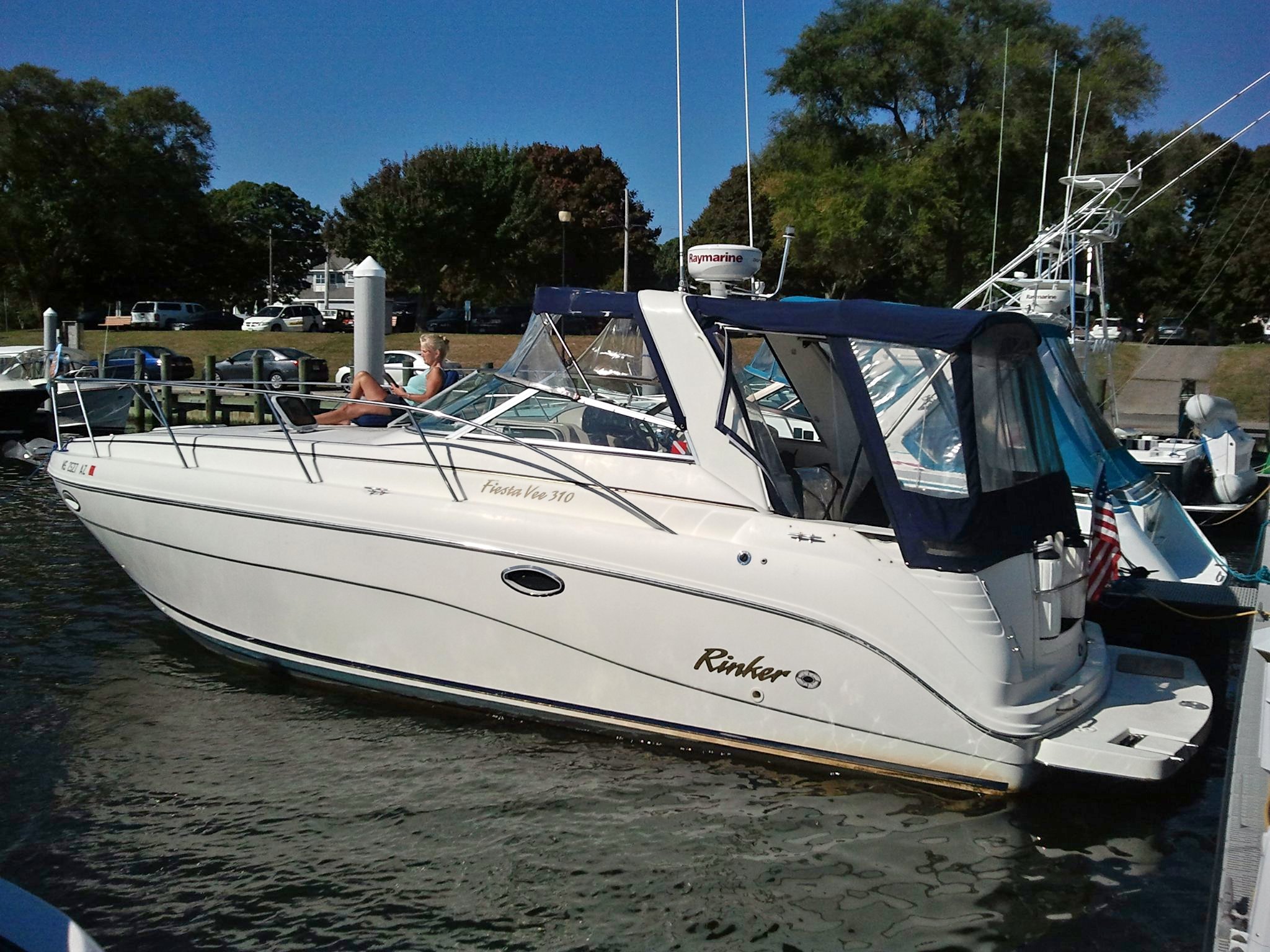 2002 Rinker Fiesta Vee 310 - Boats - East Falmouth, Massachusetts ...