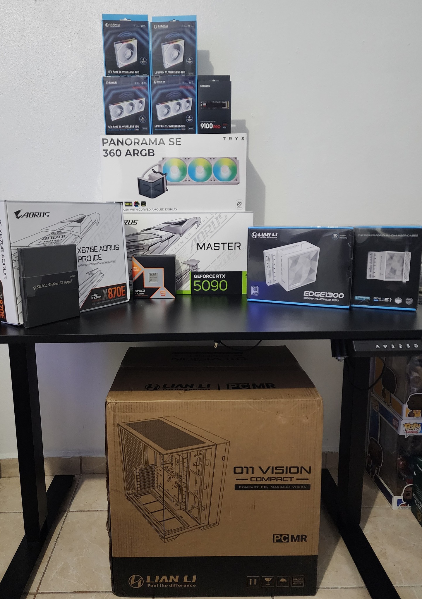 Lian Li PC build with AMD 9950X3D and Aorus 5080 Master