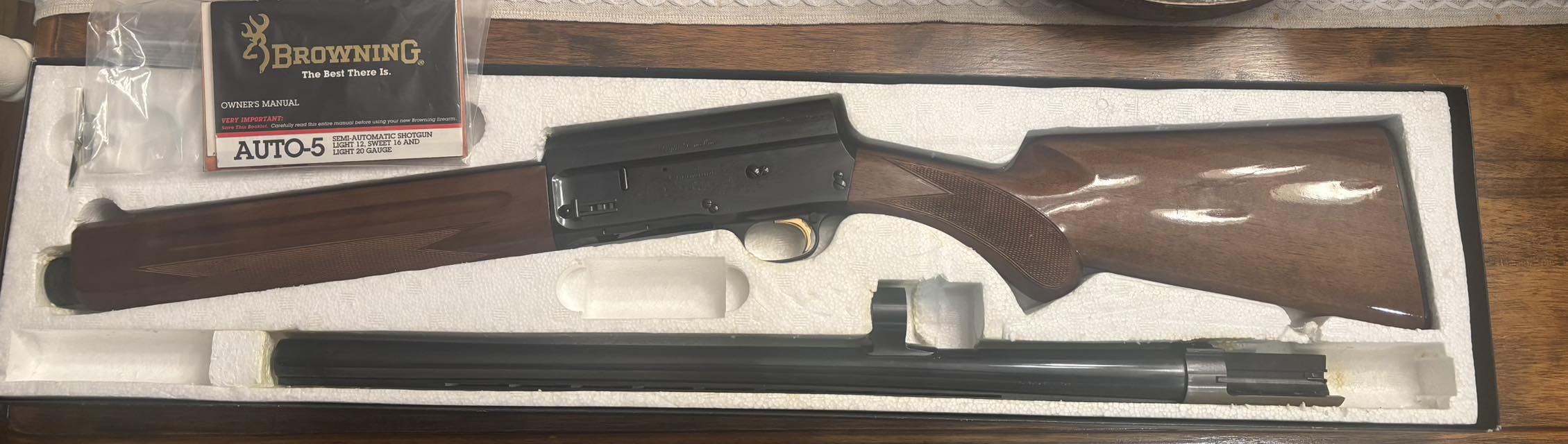 1995 Browning Auto 5 Light 12 Shotgun with 22 Inch Invector Choke