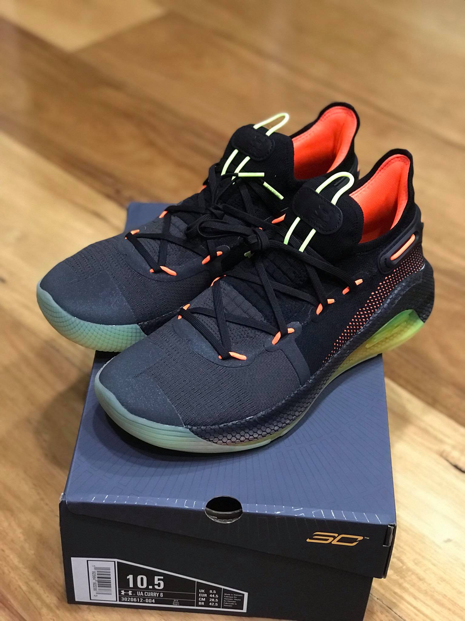⭐︎箱付き⭐︎Under Armour Curry 8 The Under Armour Curry 8 has appeared and it's dipped in gold. 😳✨