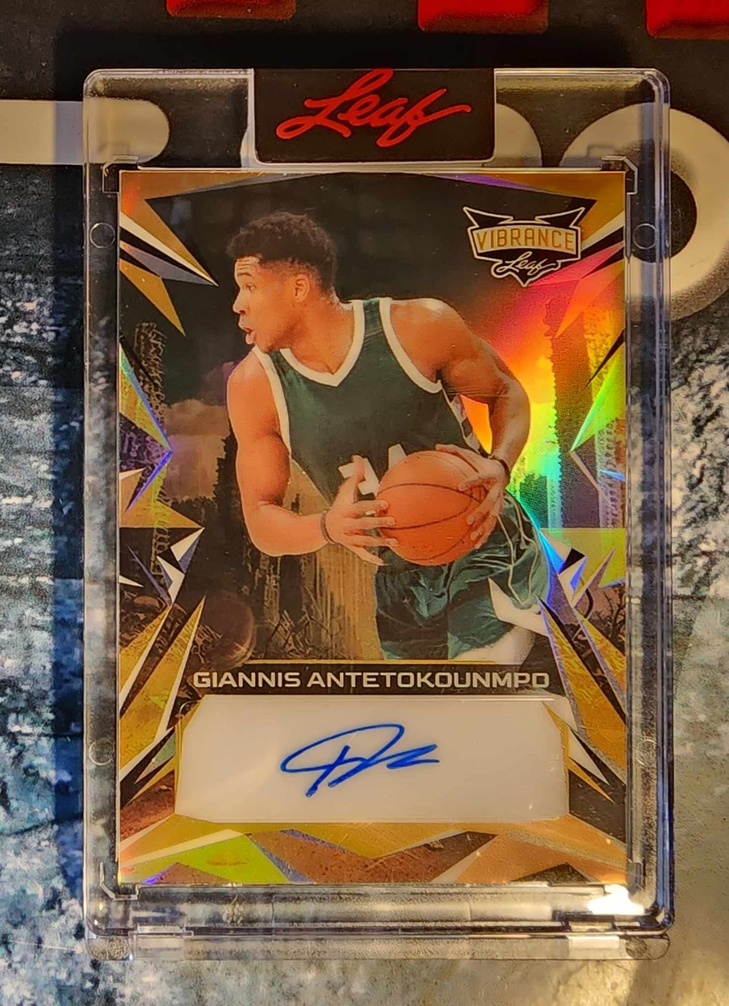 GIANNIS WANTS IN: Giannis Antetokounmpo is willing to offer $1