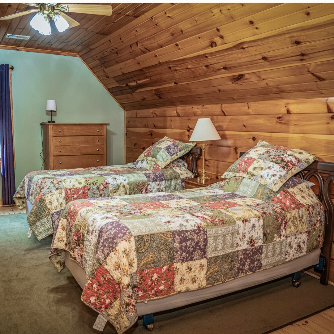 Here is a sneak... - Comity Cabin: Create, Craft, Connect | Facebook