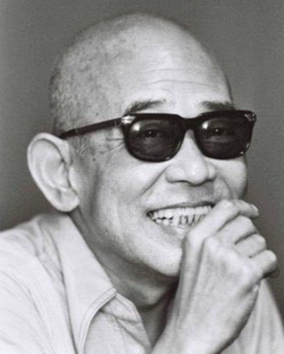 殿山 泰司