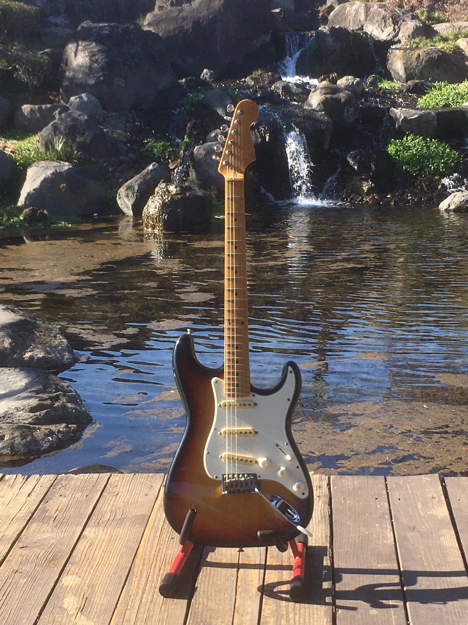 Greco se-600 stratocaster type guitar specs